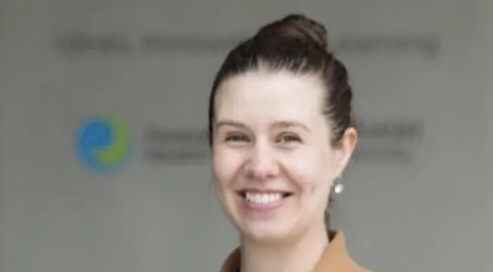 Dr Taya Collyer